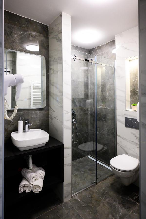 Spa Apartman Grand Ni Екстериор снимка